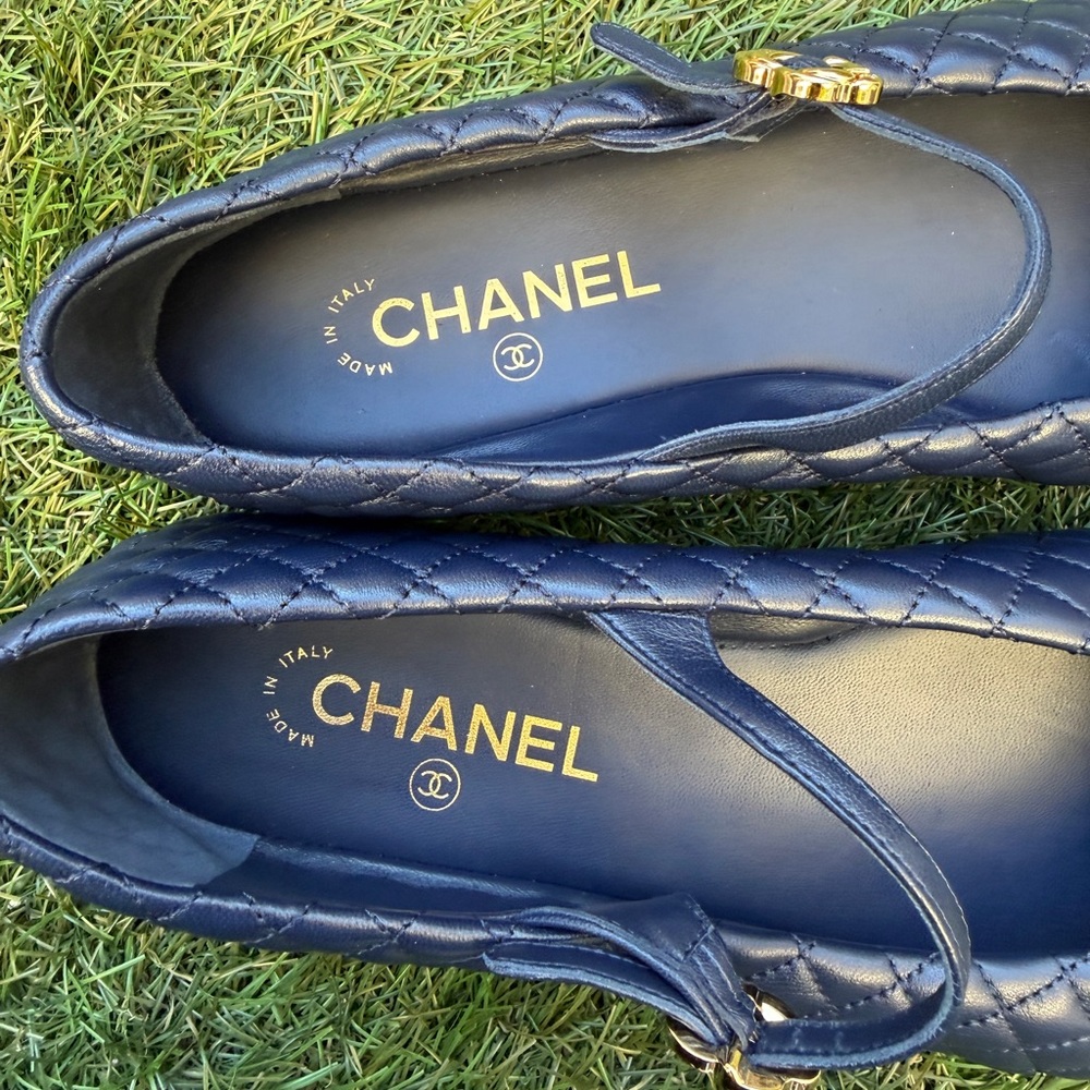 CHANEL CC LOGO BLUE LEATHER MARYJANE BALLET FLATS SHOES QUILTED BLACK CAP TOE 42 - Picture 15 of 17
